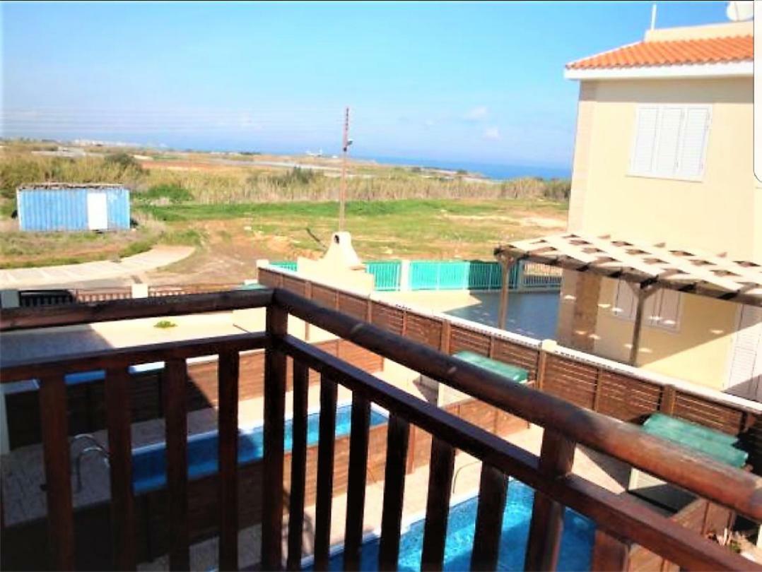 Villa Jade Paralimni Exterior photo
