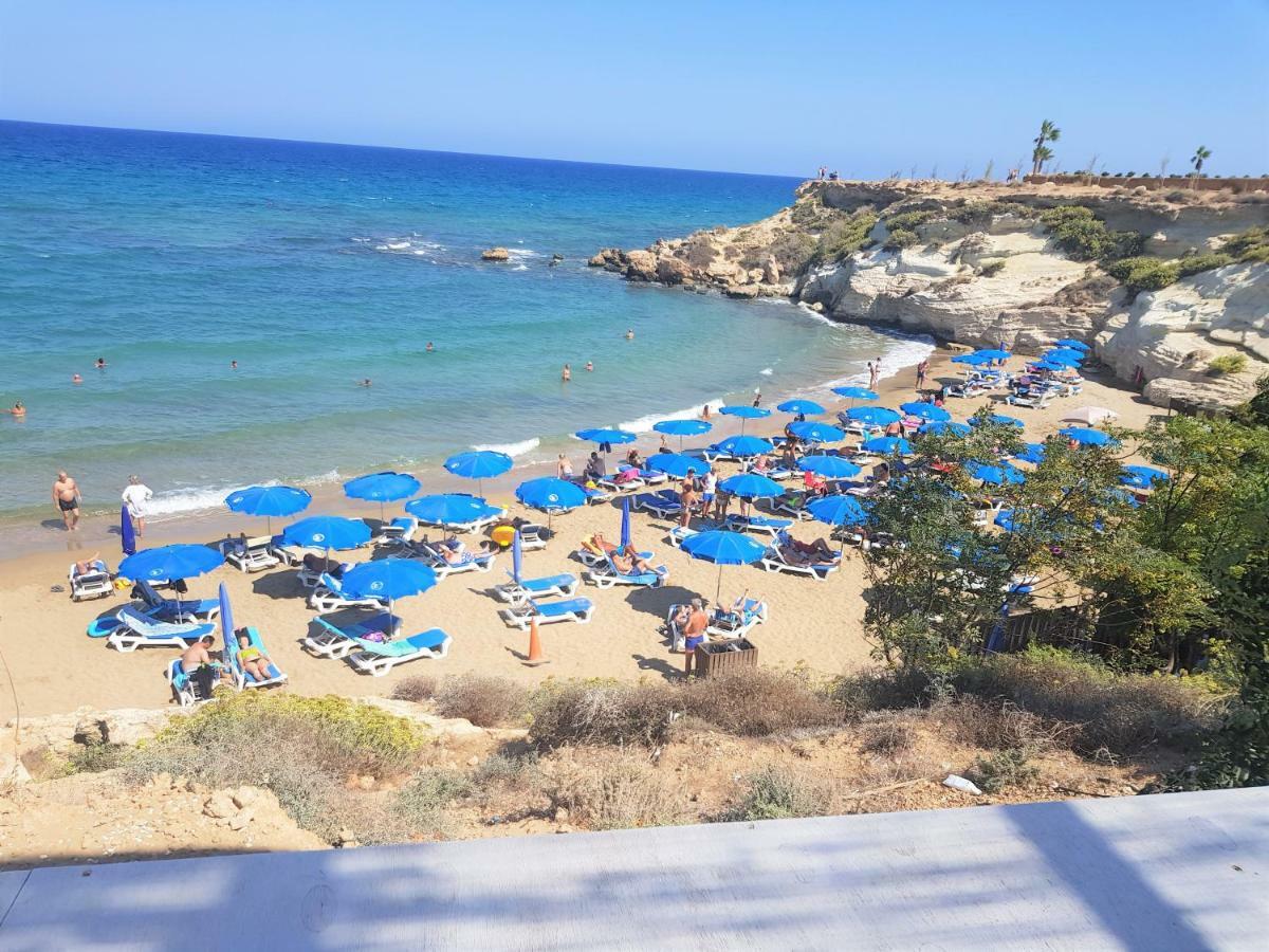 Villa Jade Paralimni Exterior photo